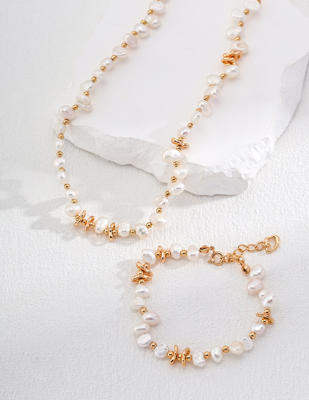 Classic Freshwater Pearl Bracelet