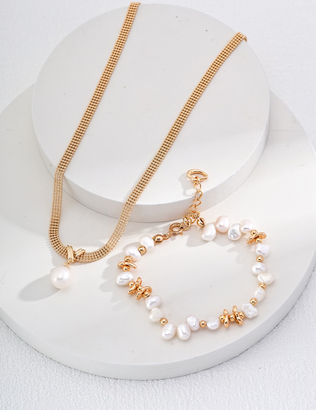 Classic Freshwater Pearl Bracelet