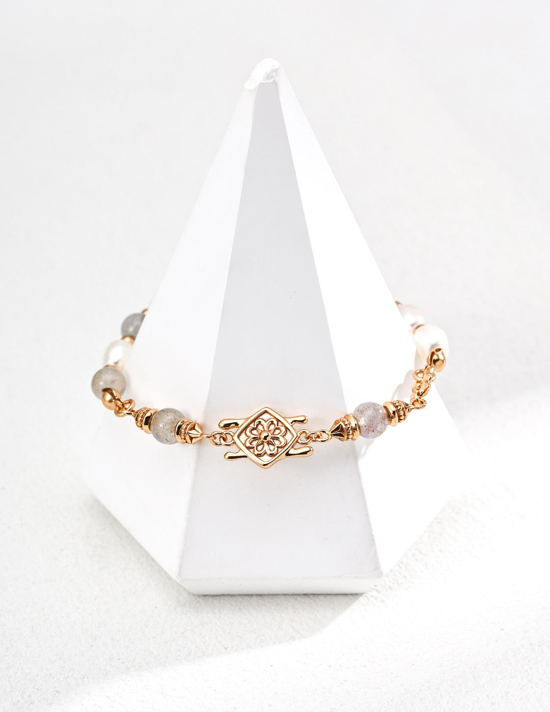 Natural Pearls & Grey Moonstone Bracelet – Adjustable Chain